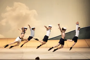 Ensemble in Die kleine Meerjungfrau