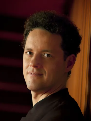 Simon Hewett